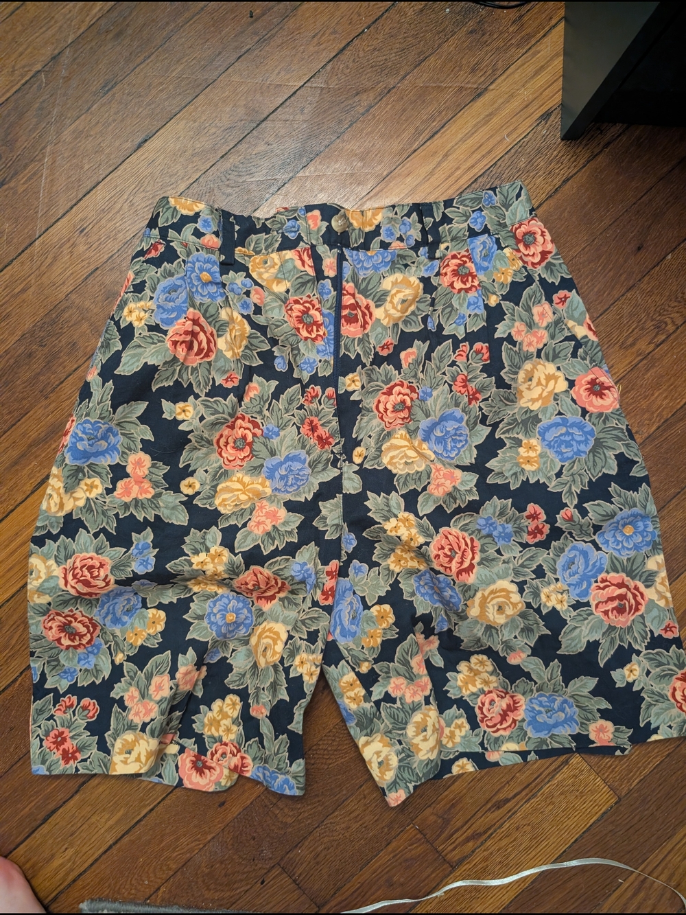 Talbots Floral WOMENS Shorts with Blue, Red & Yellow Flowers